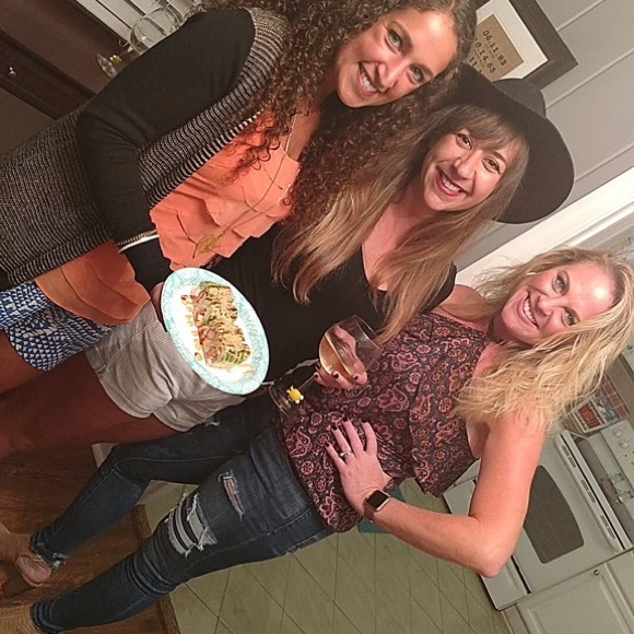 LOFT Halter Ruffled Summer Top - Picture 3 of 3